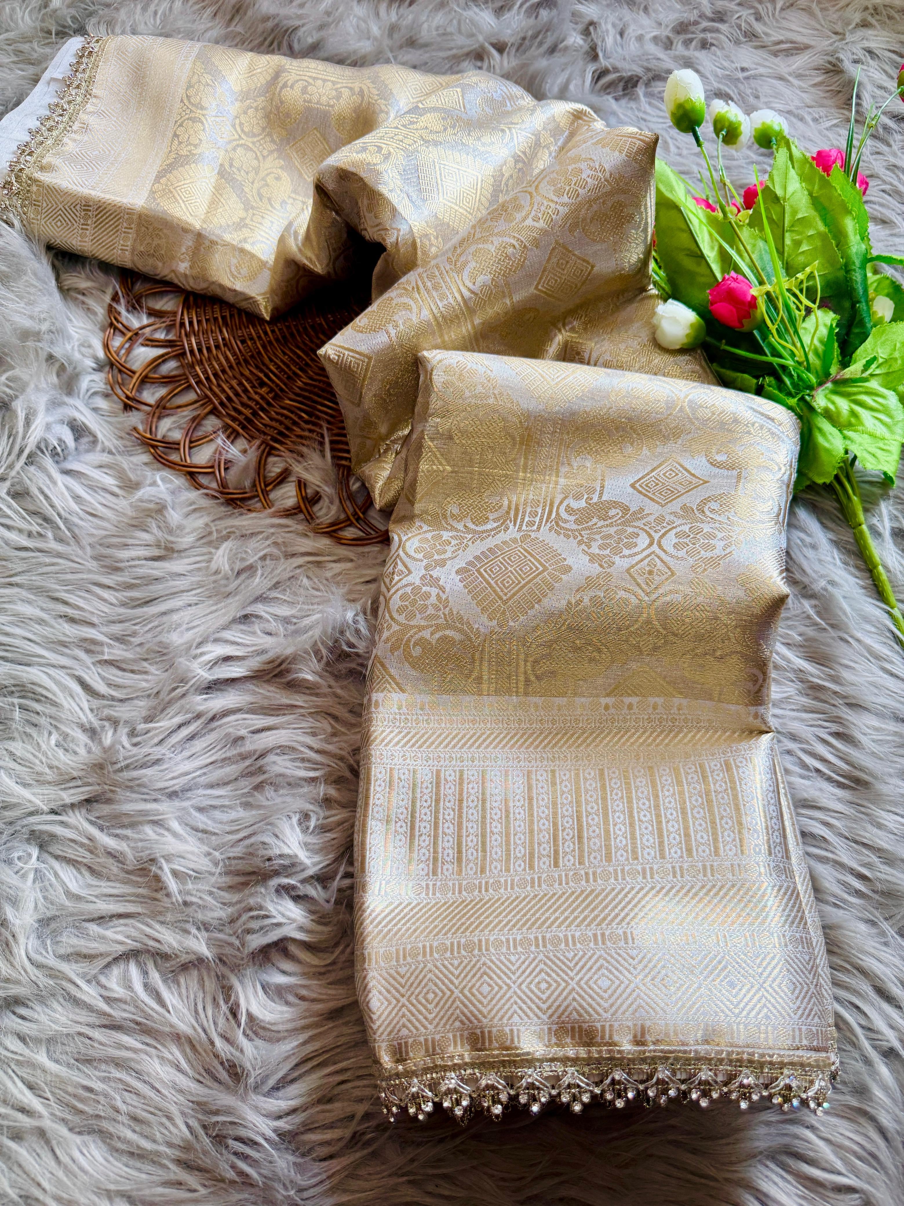 Nayanthara Inspired Banarasi Handloom Saree!